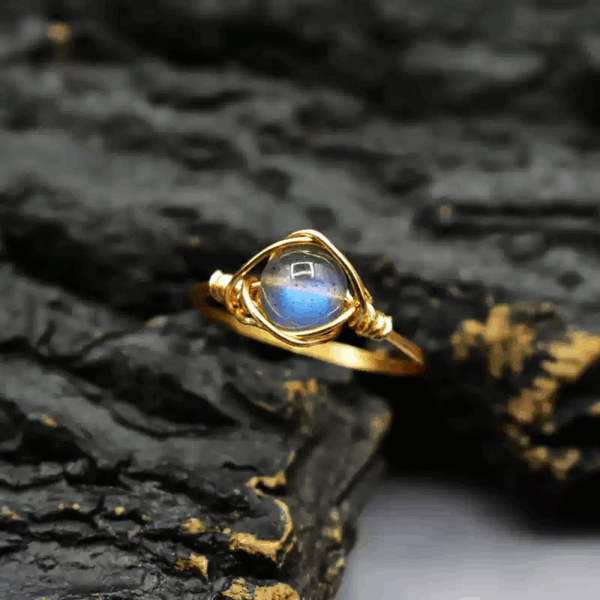 Star Mirror Ring — Grey Labradorite Sterling Ring — Halo of Illusion