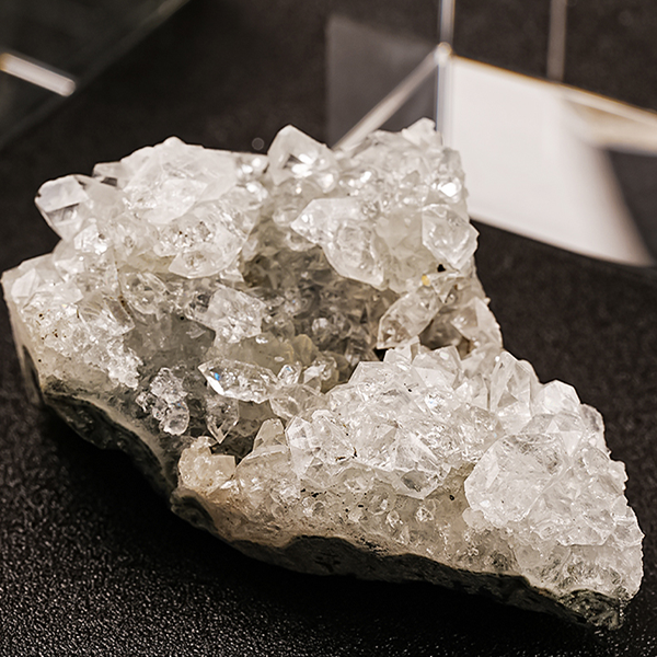 Apophyllite Rough Stone | Bridge to Spiritual Connection and Inner Clarity