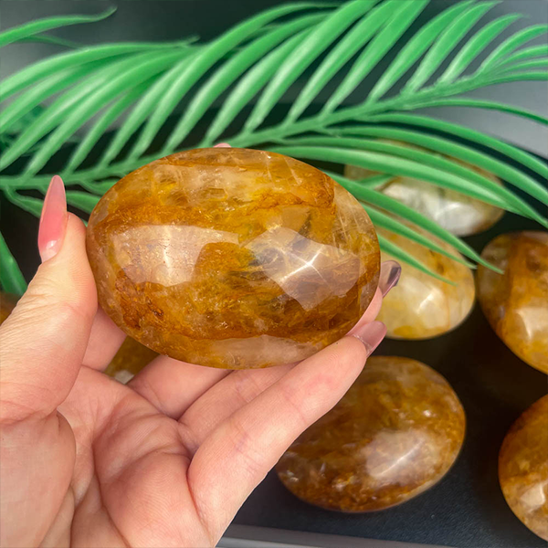 Golden Aura Healer Quartz｜High-Frequency Healing Stone