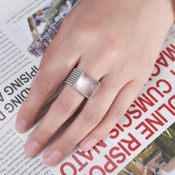 Elegant Guardian——Silver Ring with Rose Quartz
