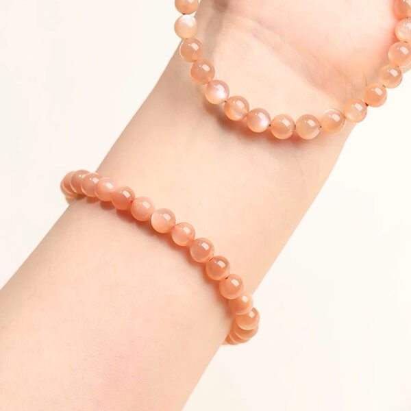 Sun-Kissed Confidence——Natural Sunstone Bracelet with Golden Sparkle