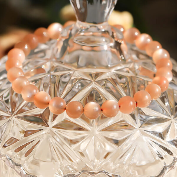 Sun-Kissed Confidence——Natural Sunstone Bracelet with Golden Sparkle